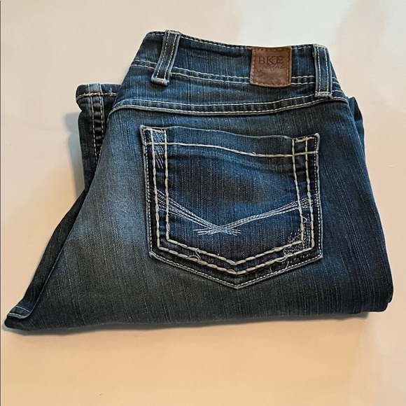 BKE Denim Britni Straight Leg Mid Rise Size 30 - Picture 3 of 16